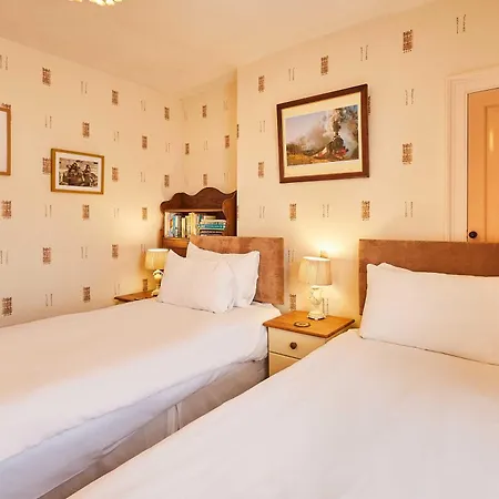 Host & - Boulby House