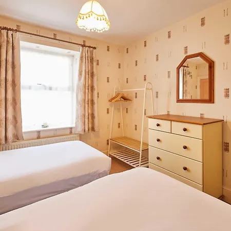 Host & - Boulby House *